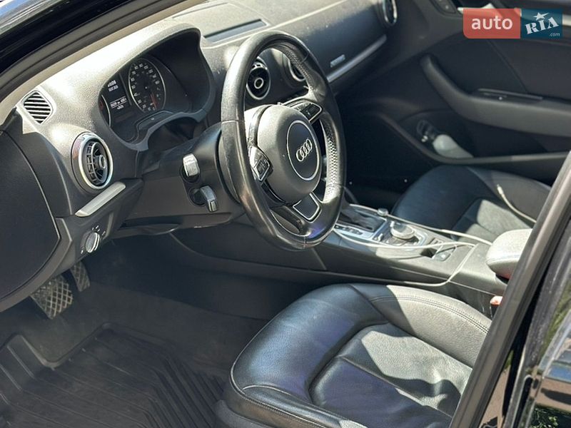 Седан Audi A3 2014 в Киеве