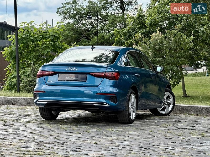 Седан Audi A3 2022 в Киеве