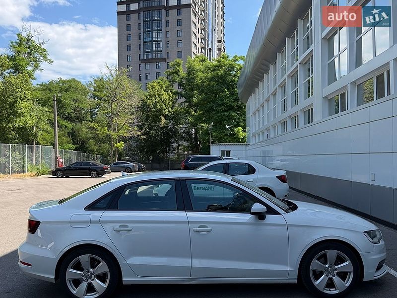 Седан Audi A3 2016 в Одессе