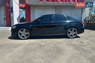 Седан Audi A3 2015 в Николаеве