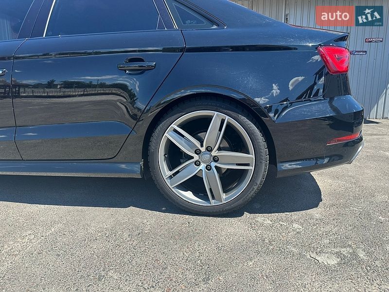 Седан Audi A3 2015 в Николаеве