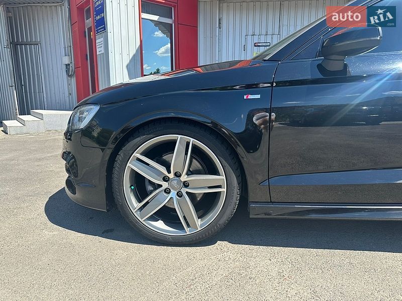 Седан Audi A3 2015 в Николаеве