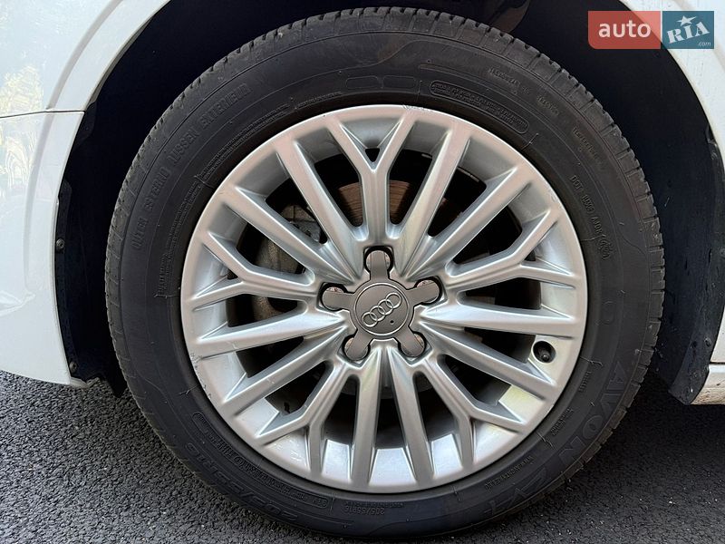 Седан Audi A3 2016 в Києві