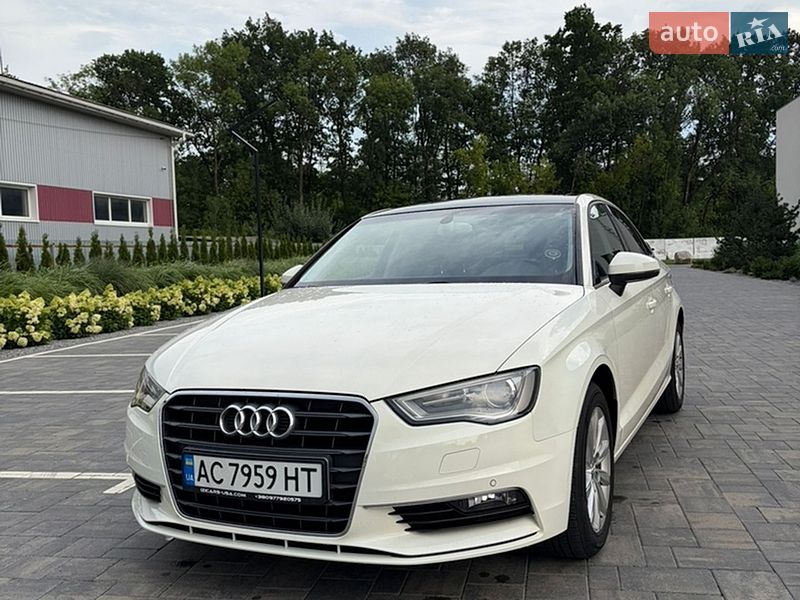 Седан Audi A3 2014 в Луцке