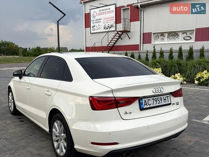 Седан Audi A3 2014 в Луцке