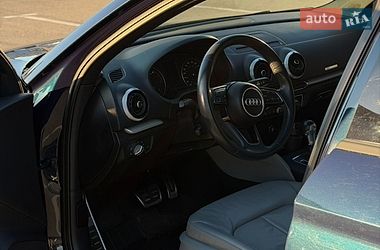 Седан Audi A3 2018 в Киеве