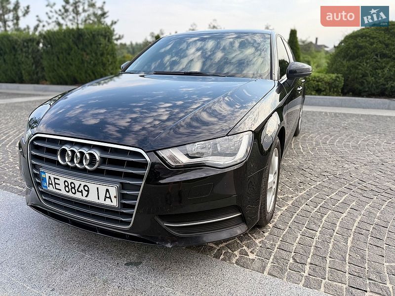 Хетчбек Audi A3 2013 в Дніпрі
