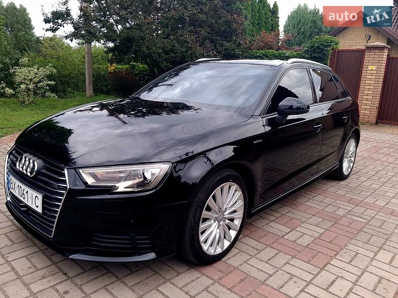 Хэтчбек Audi A3 2016 в Запорожье