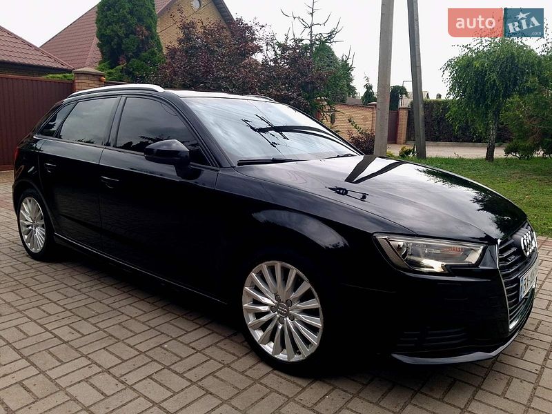 Хэтчбек Audi A3 2016 в Запорожье