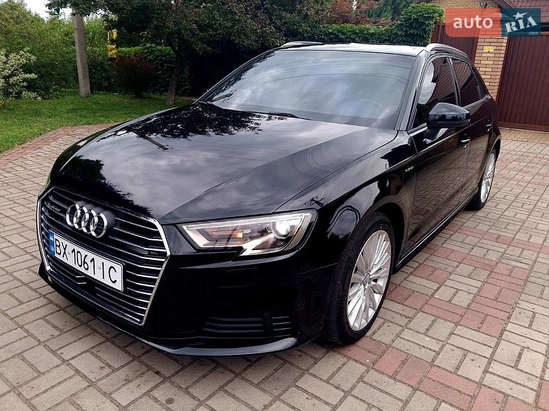 Хэтчбек Audi A3 2016 в Запорожье