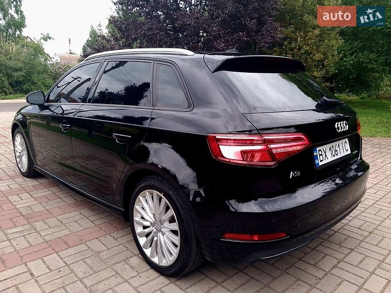 Хэтчбек Audi A3 2016 в Запорожье