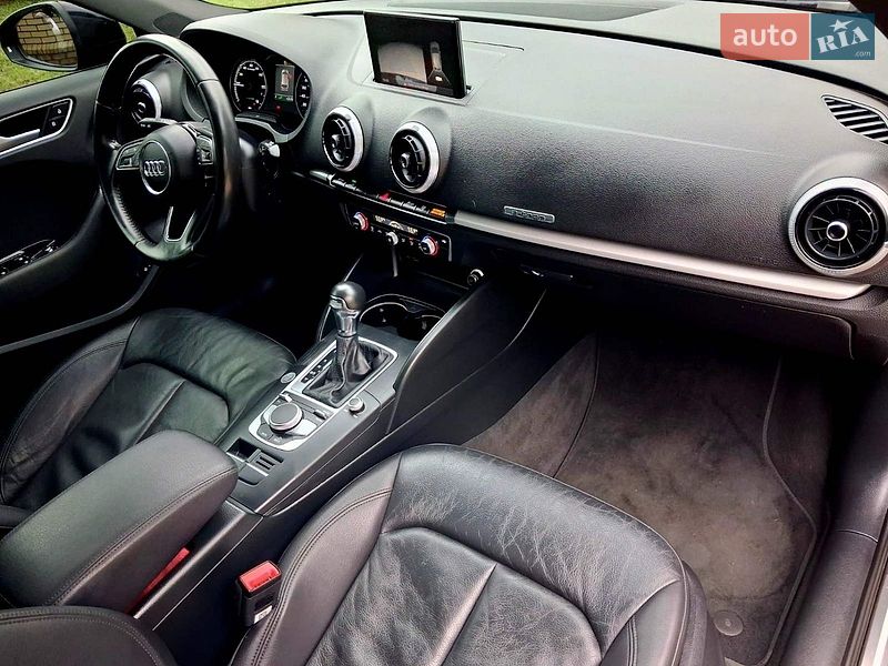 Хэтчбек Audi A3 2016 в Запорожье