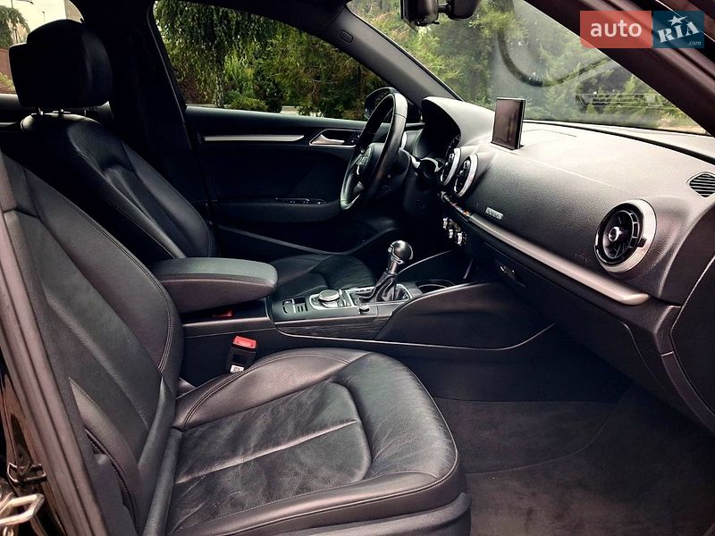 Хэтчбек Audi A3 2016 в Запорожье