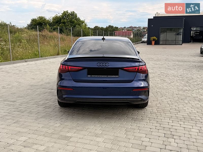 Седан Audi A3 2022 в Львове