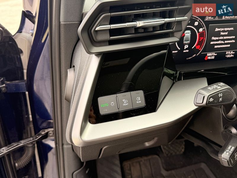 Седан Audi A3 2022 в Львове