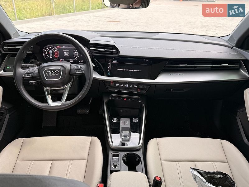 Седан Audi A3 2022 в Львове