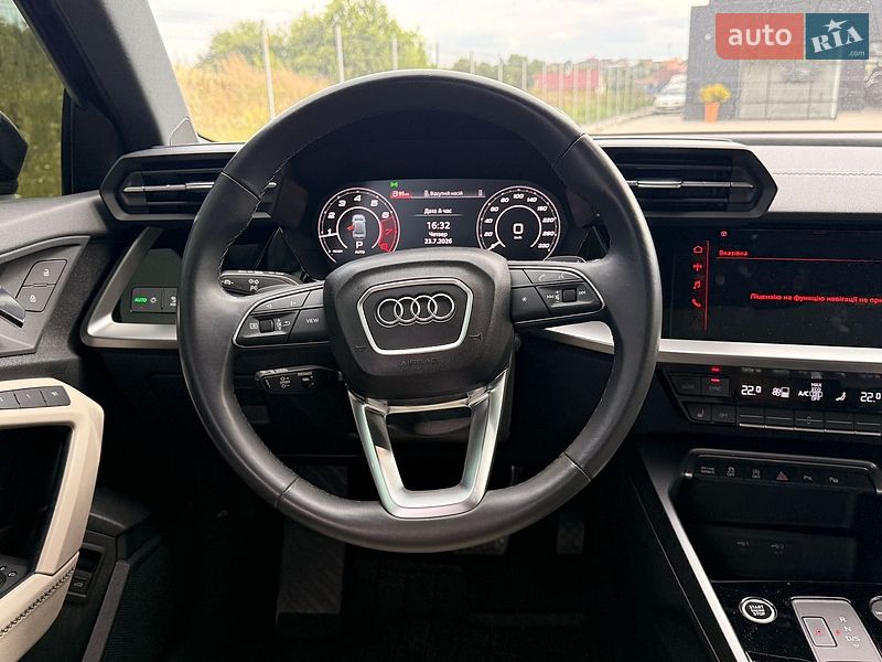 Седан Audi A3 2022 в Львове