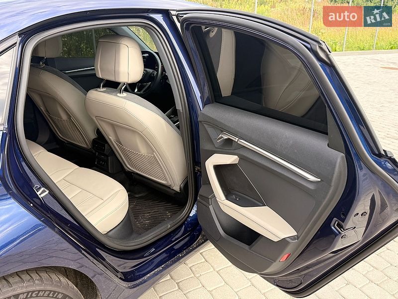 Седан Audi A3 2022 в Львове