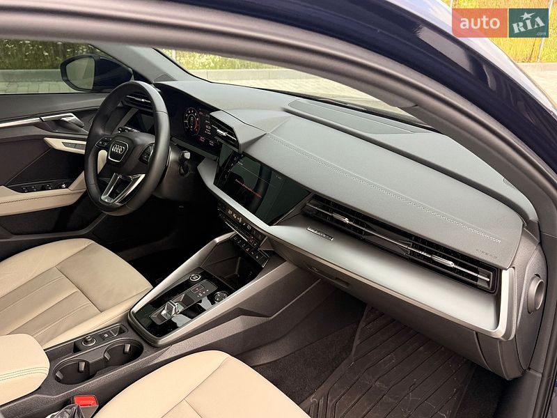 Седан Audi A3 2022 в Львове