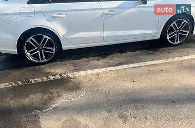 Седан Audi A3 2018 в Василькові