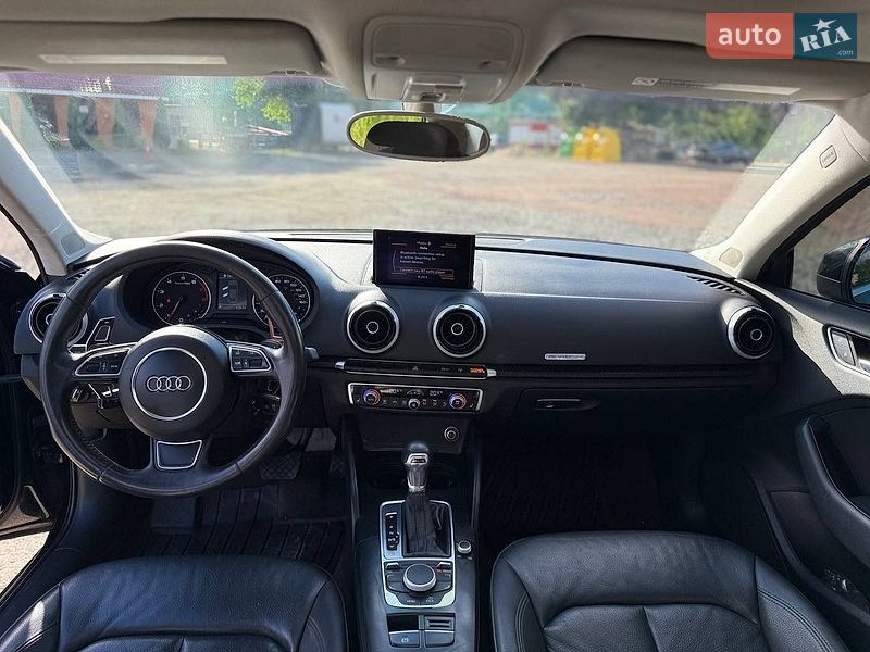 Седан Audi A3 2015 в Ирпене