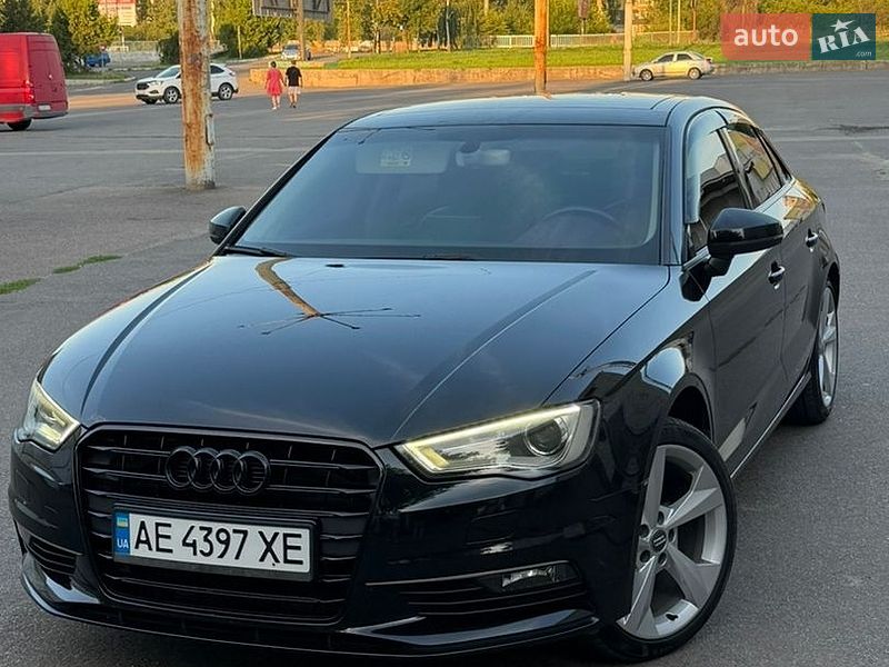 Седан Audi A3 2016 в Кривому Розі