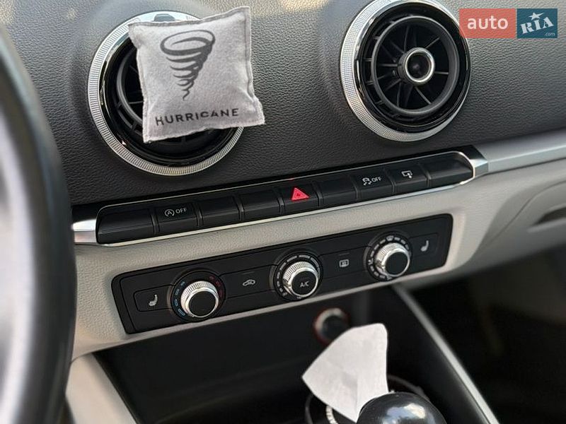 Седан Audi A3 2016 в Кривому Розі