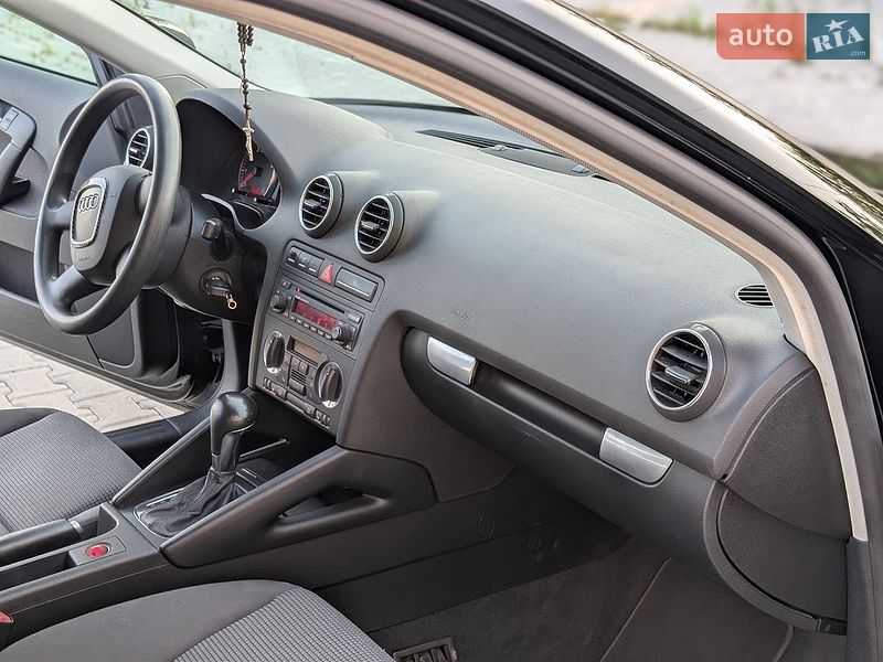 Хэтчбек Audi A3 2004 в Ивано-Франковске