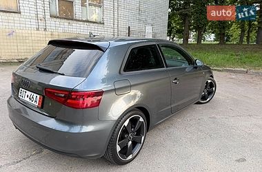 Хетчбек Audi A3 2013 в Новояворівську