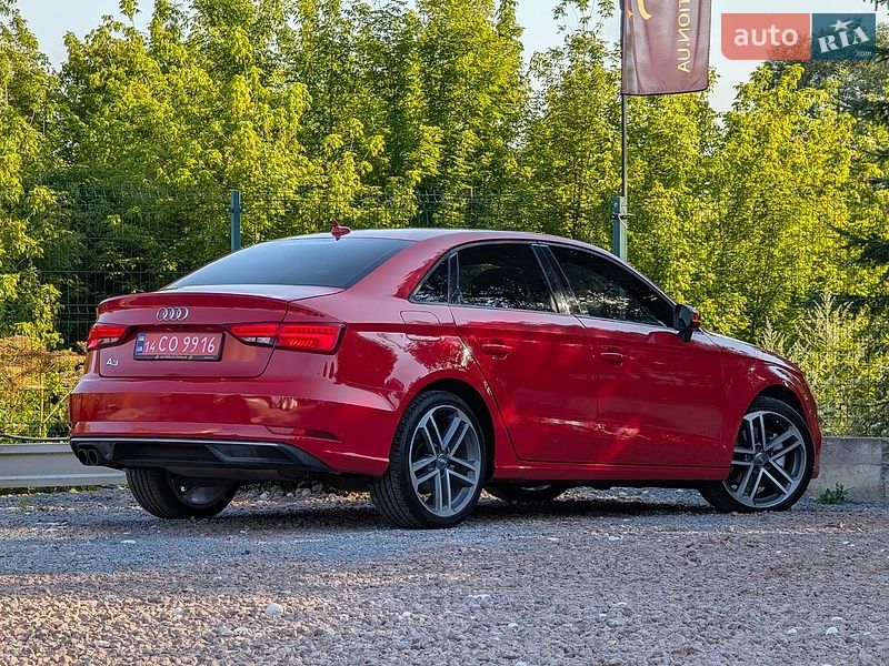Седан Audi A3 2016 в Дрогобичі