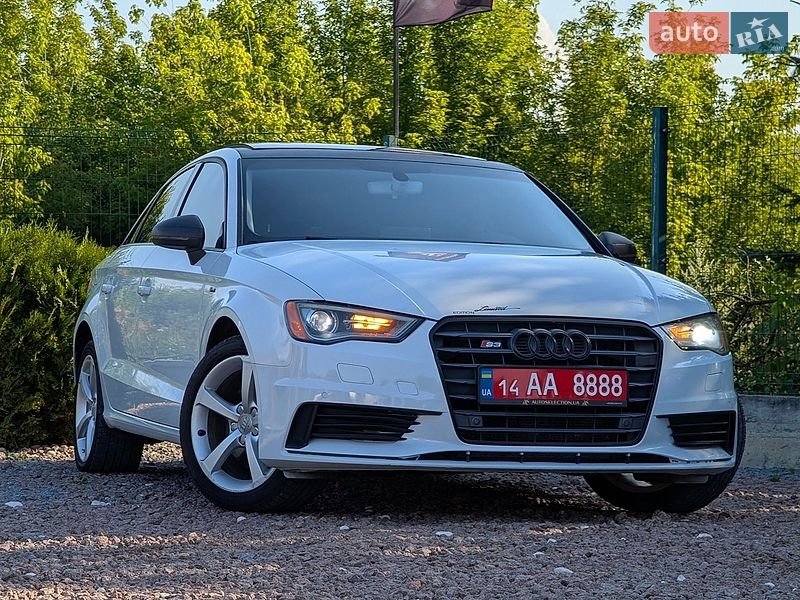 Седан Audi A3 2016 в Дрогобыче