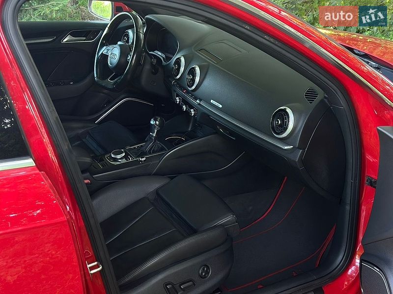 Седан Audi A3 2016 в Львові