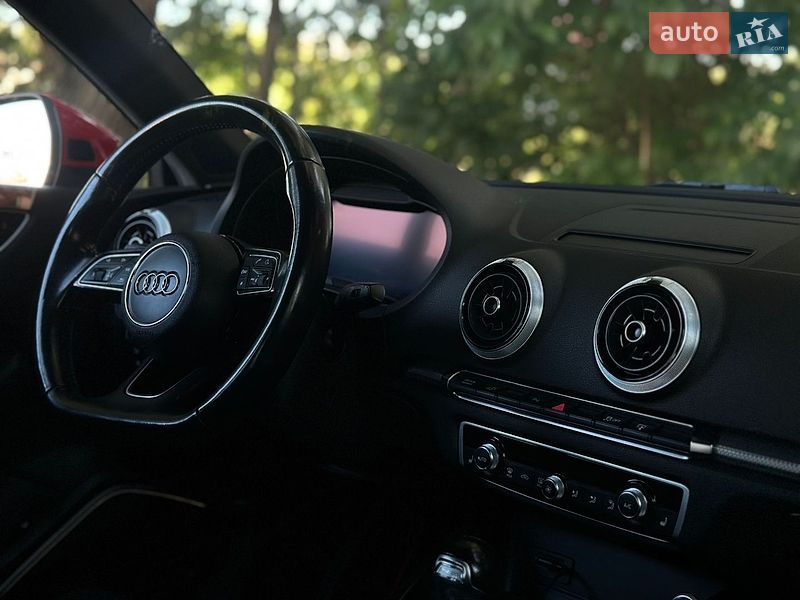 Седан Audi A3 2016 в Львові
