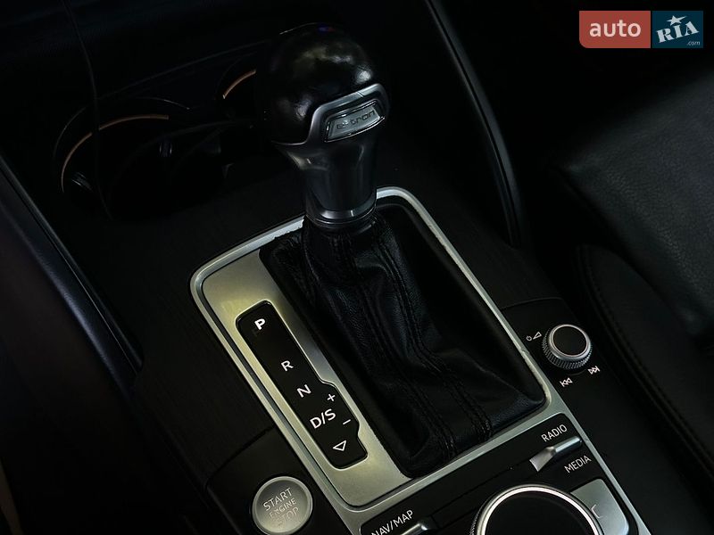 Седан Audi A3 2016 в Львові