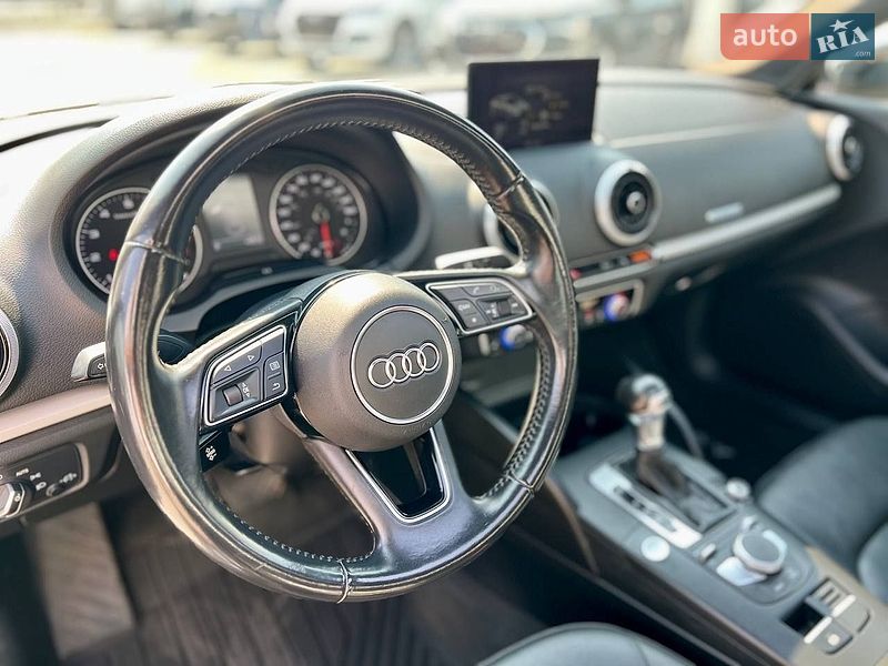 Седан Audi A3 2016 в Києві