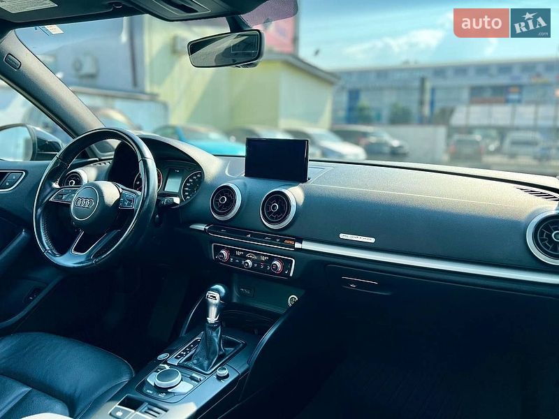 Седан Audi A3 2016 в Києві