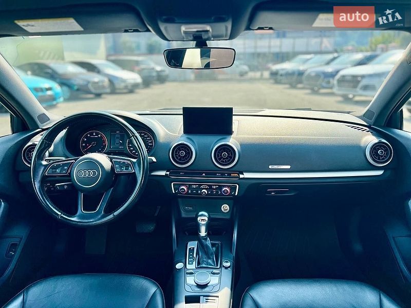 Седан Audi A3 2016 в Києві