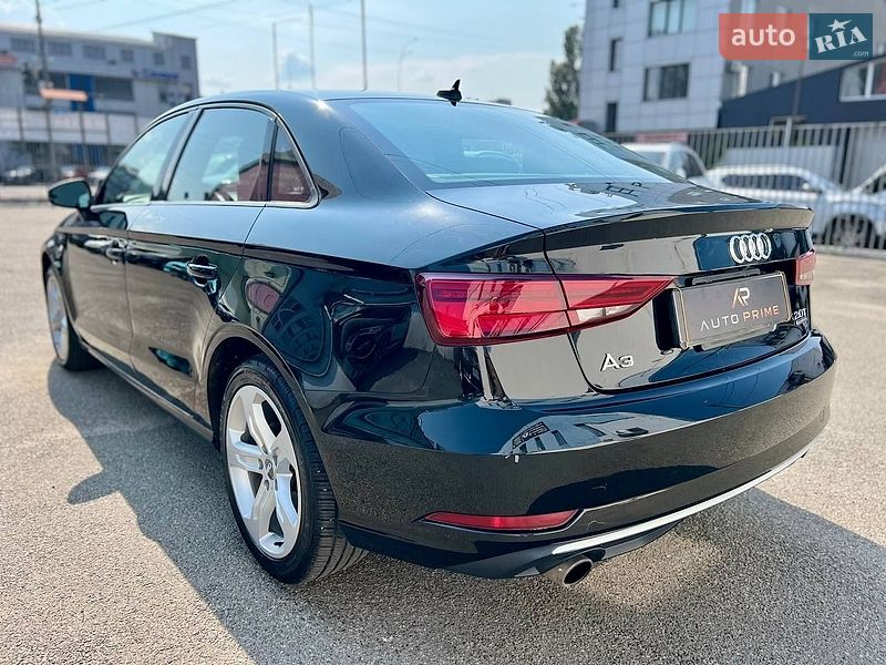 Седан Audi A3 2016 в Києві