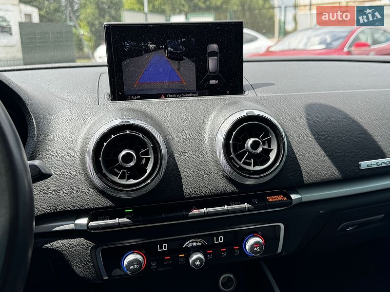 Хэтчбек Audi A3 2017 в Луцке