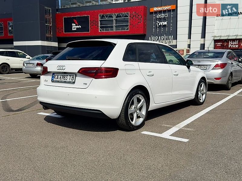 Хэтчбек Audi A3 2015 в Киеве