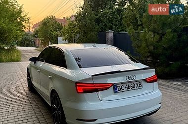 Седан Audi A3 2018 в Вінниці