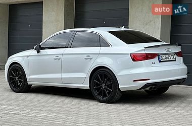 Седан Audi A3 2015 в Дрогобыче