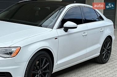 Седан Audi A3 2015 в Дрогобыче
