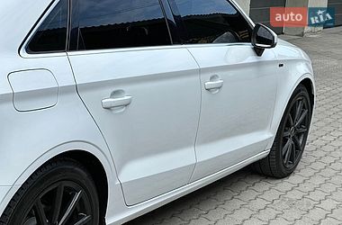 Седан Audi A3 2015 в Дрогобыче