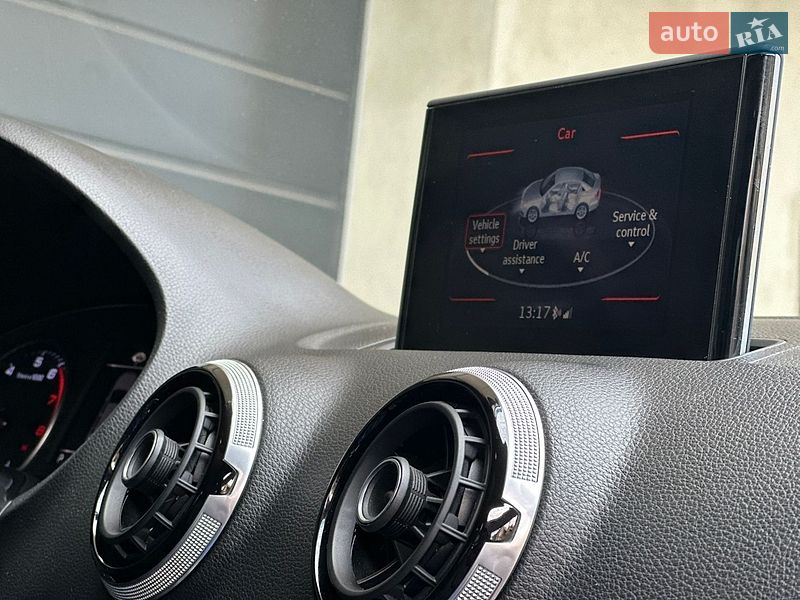 Седан Audi A3 2015 в Дрогобыче