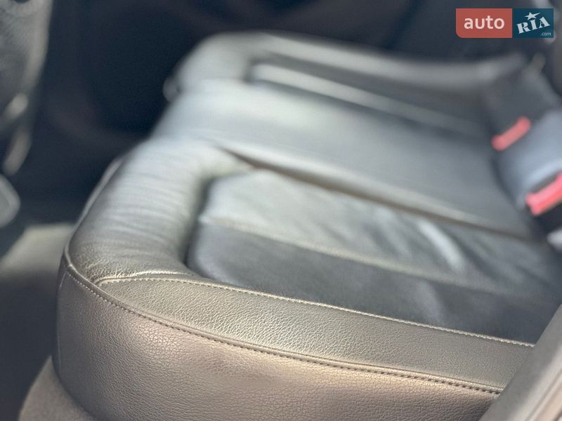 Седан Audi A3 2015 в Дрогобыче