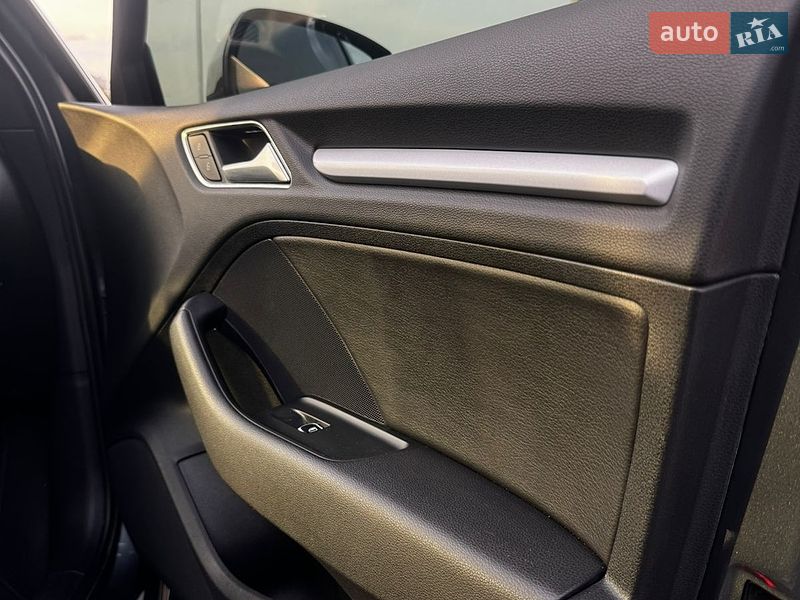 Хетчбек Audi A3 2016 в Самборі