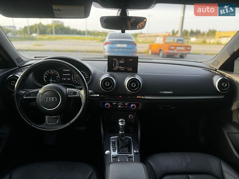Хетчбек Audi A3 2016 в Самборі