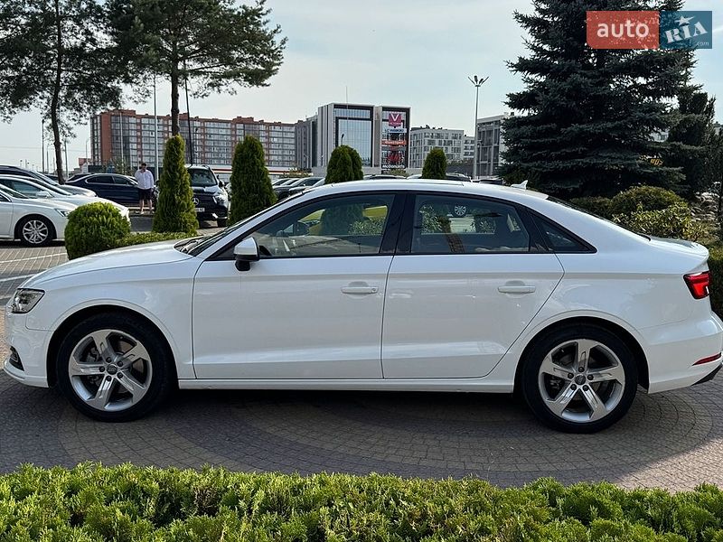 Седан Audi A3 2017 в Львові фото 4 Седан Audi A3 2017 в Львові