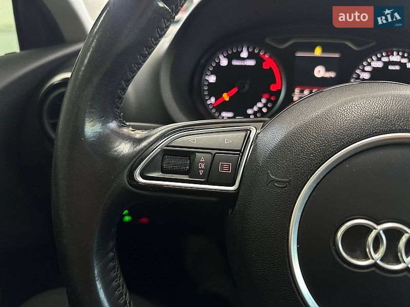 Хетчбек Audi A3 2016 в Києві